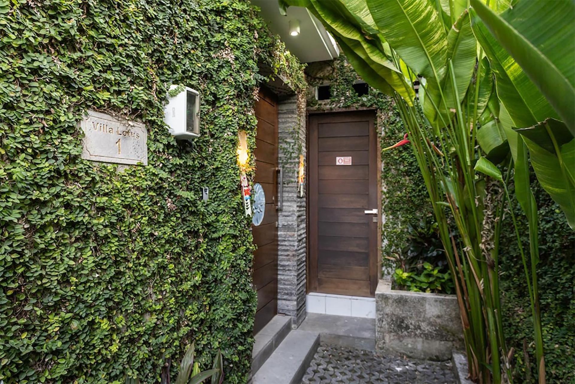 Villa Lotus By Optimum Bali Villas Seminyak Exterior foto